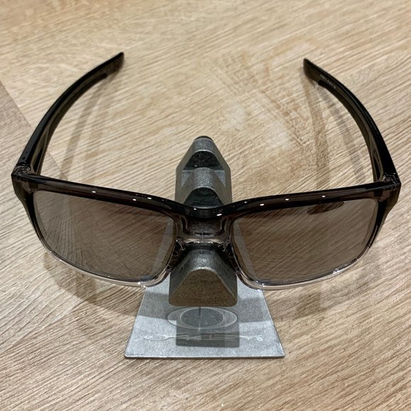 mainlink dark ink fade